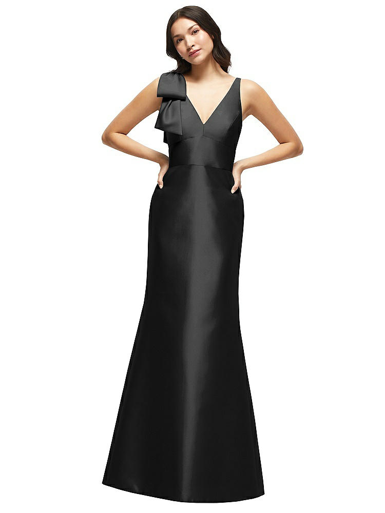 Alfred Sung Bow Detail Sleeveless Satin Twill Trumpet Gown In Black