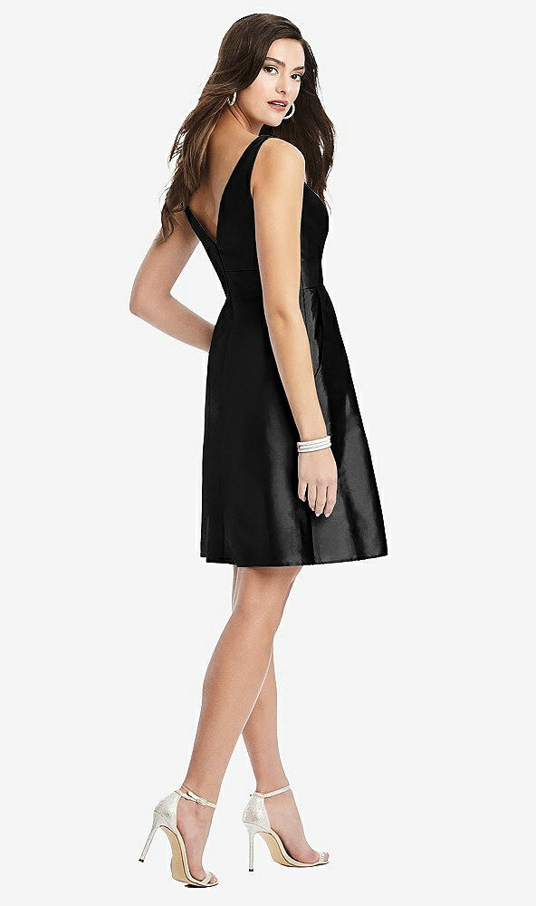 Back View - Black Sleeveless Pleated Skirt Cocktail Dress with Pockets