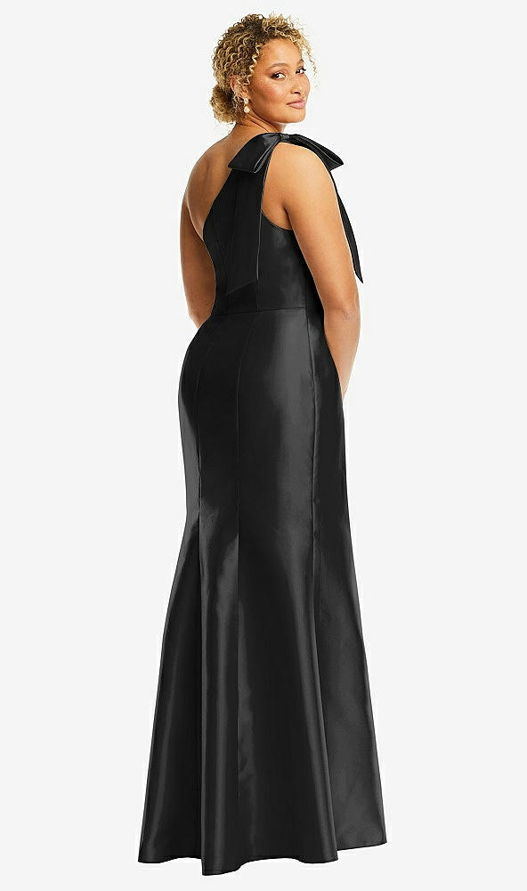Back View - Black Bow One-Shoulder Satin Trumpet Gown
