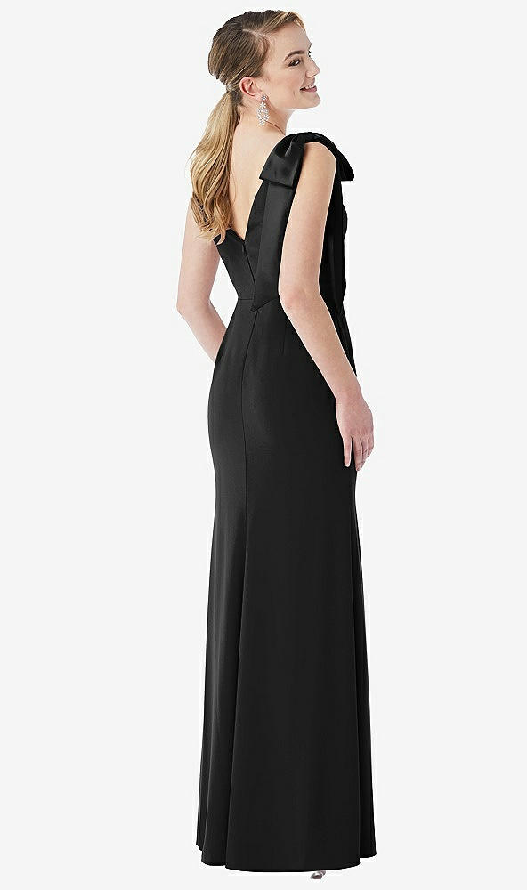 Back View - Black Bow-Shoulder V-Back Trumpet Gown