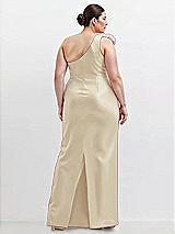 Alt View 2 Thumbnail - Champagne Oversized Flower One-Shoulder Satin Column Dress
