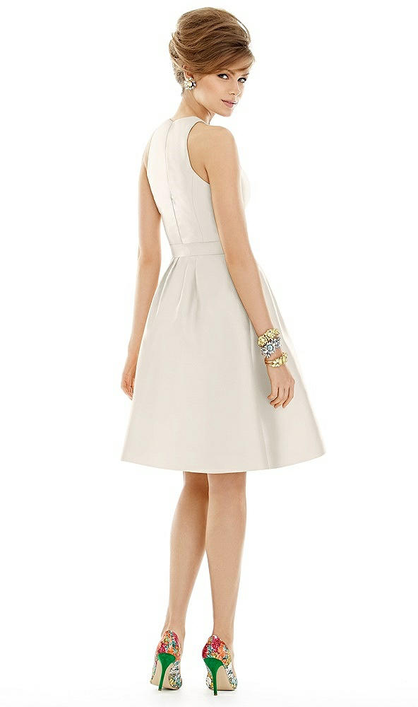 Back View - Ivory Alfred Sung Style D696