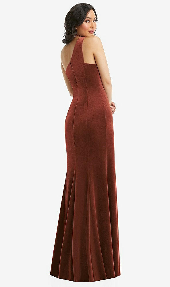 Back View - Auburn Moon One-Shoulder Velvet Trumpet Gown with Front Slit
