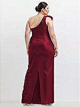 Alt View 2 Thumbnail - Burgundy Oversized Flower One-Shoulder Satin Column Dress