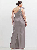 Alt View 2 Thumbnail - Cashmere Gray Oversized Flower One-Shoulder Satin Column Dress