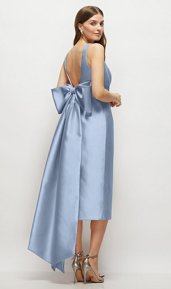 Back View - Cloudy Scoop Neck Corset Satin Midi Dress with Floor-Length Bow Tails