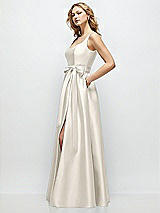 Front View Thumbnail - Ivory Scoop-Neck Tank Bodice Maxi Dress with Full Skirt