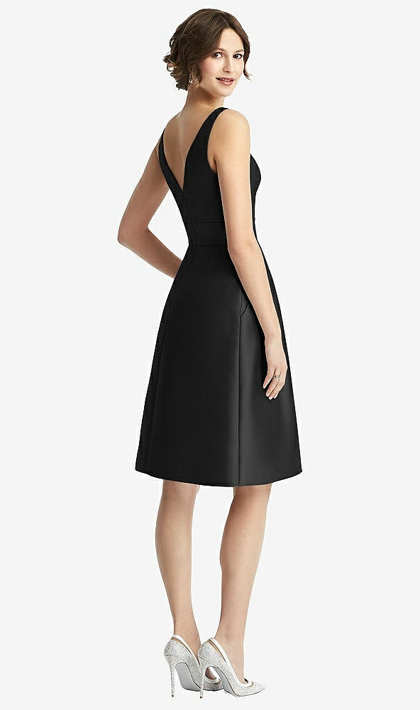 Back View - Black V-Neck Pleated Skirt Cocktail Dress with Pockets