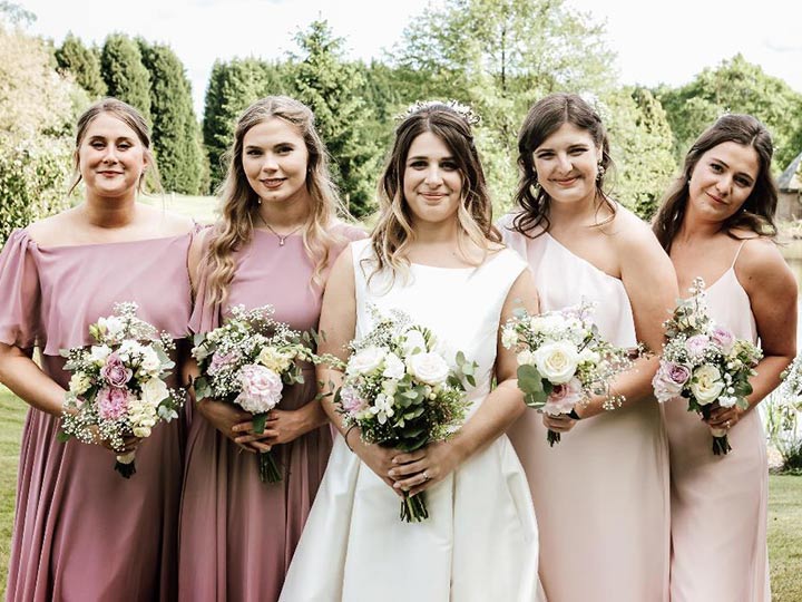 How To Coordinate Mismatched Bridesmaid Dresses